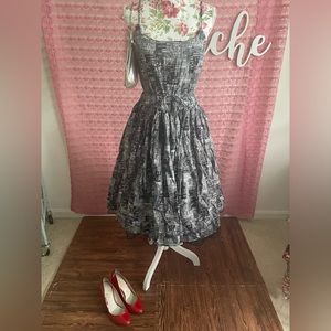 Bernie Dexter Pinup 1950s/1960s Nighttime Skyline City Novelty Print Dress 🌃✨